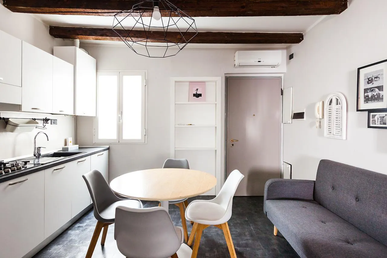 Lima Apartments Milan 0*,  Italy