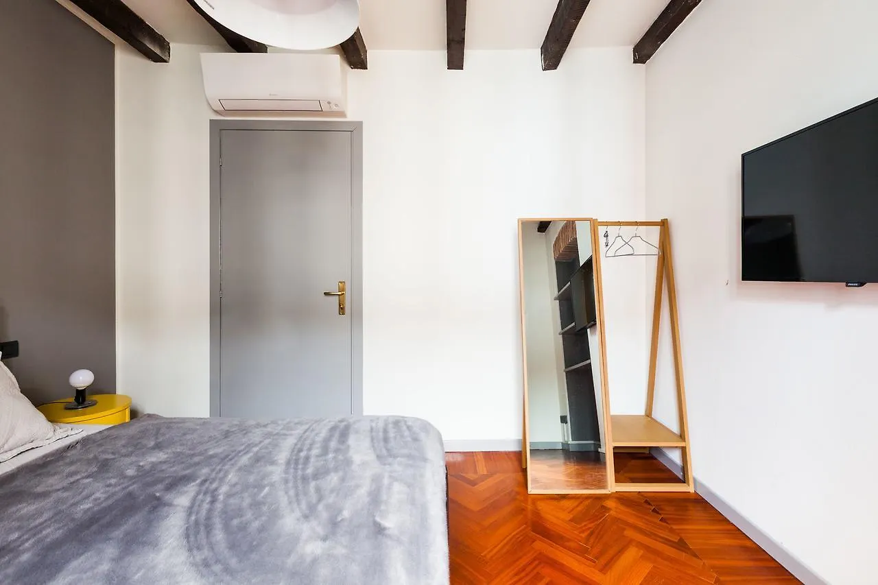 Lima Apartments Milan 0*,  Italy