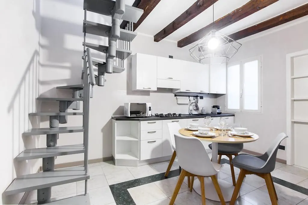 Lima Apartments Milán