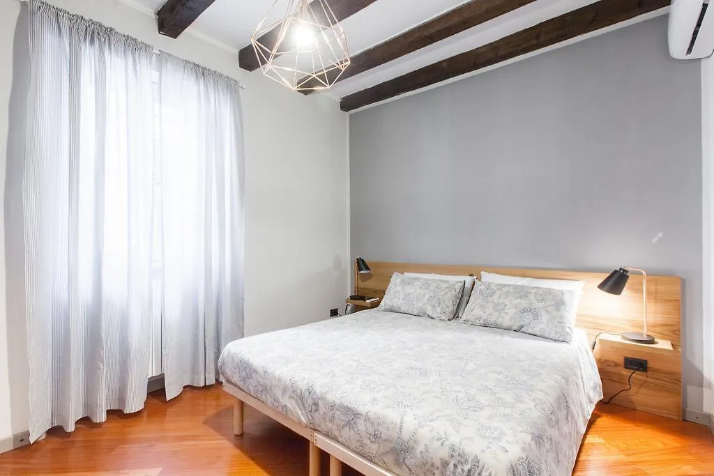Lima Apartments Milán